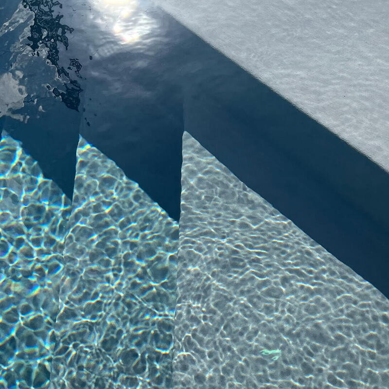 Rohové schody a lavice nejen pro děti